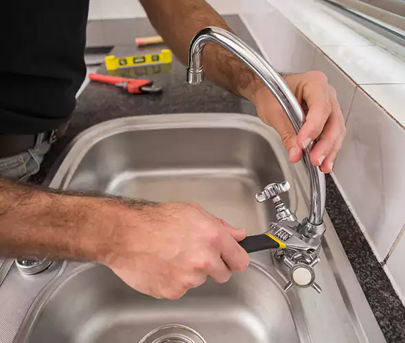 Local Experts for Faucet Repair in Hollywood, FL:Schedule Affordable Faucet Repair Services with Us