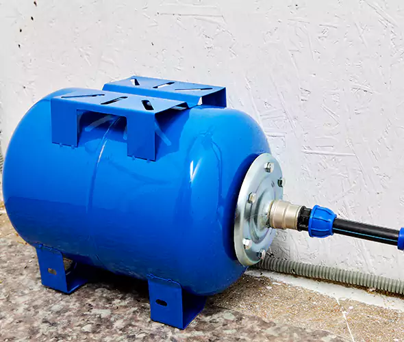 Expert Plumber for Well Pressure Tank Replacement in Hollywood, FL: Schedule Affordable Tank Replacement Services with Us